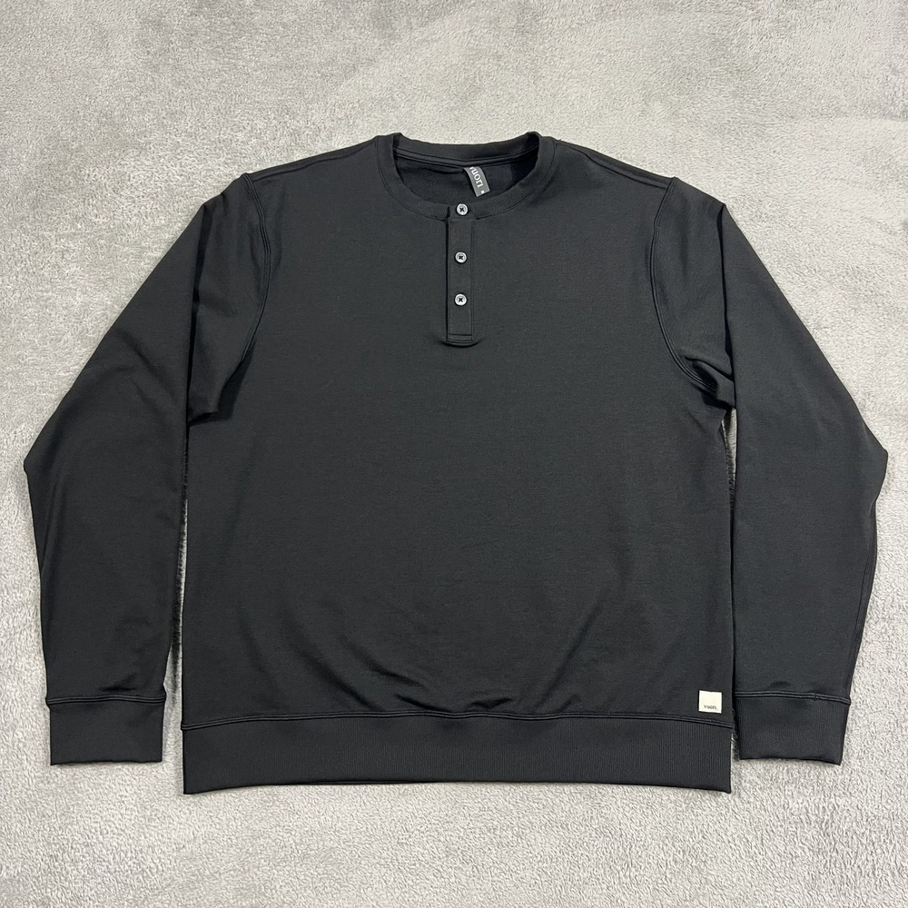 Vuori Coronado Henley Shirt Mens Medium Performance Black Long Sleeve Stretch